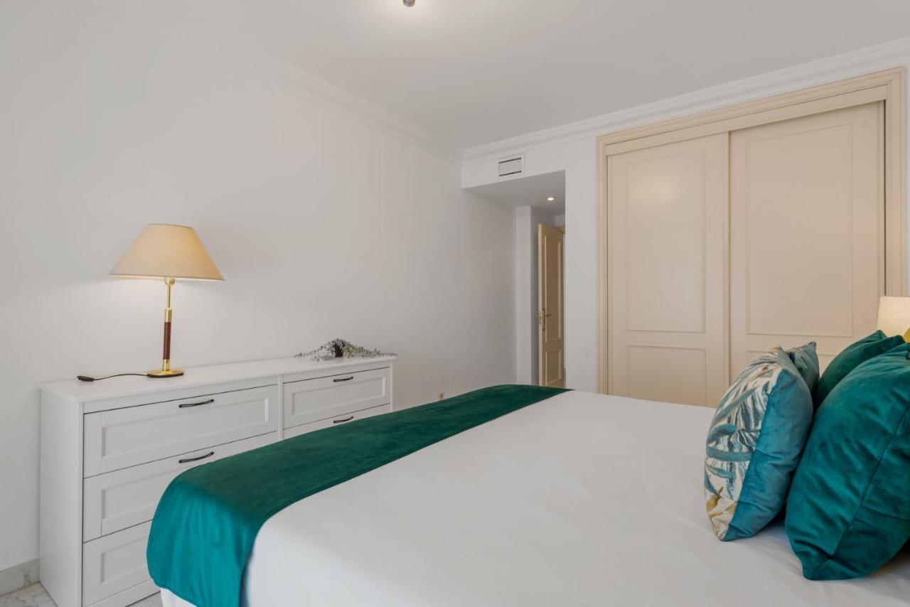 3 Bedroom Apartment In Top Location Marbella Kültér fotó